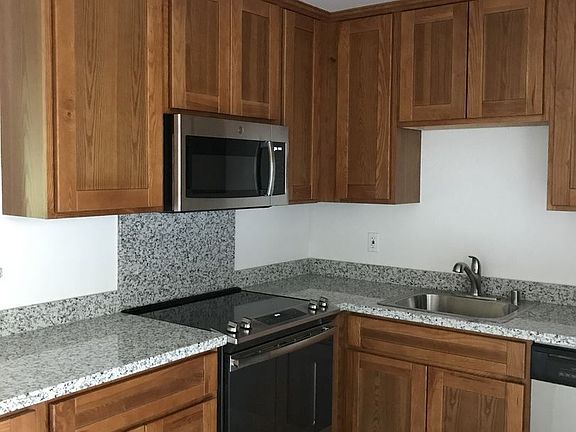 5th image of 1711 Q St APT 07