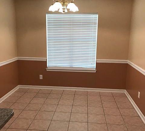 Breakfast/Dining Room