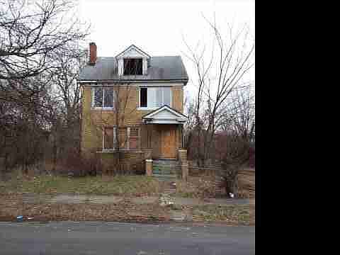 8990 N Clarendon