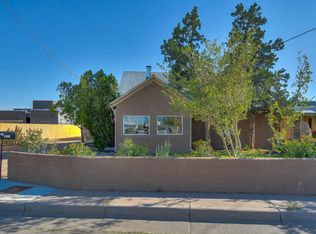 623 Los Arboles Ave NW, Albuquerque, NM 87107
