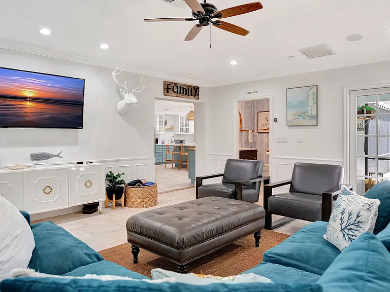 2436 Holly Ln — Photo 32