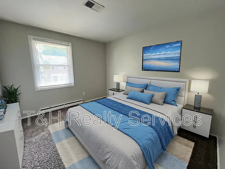 724 Southfield Ct — Photo 9