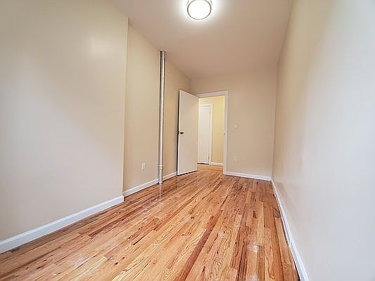 4th image of 3405 Putnam Pl APT F1