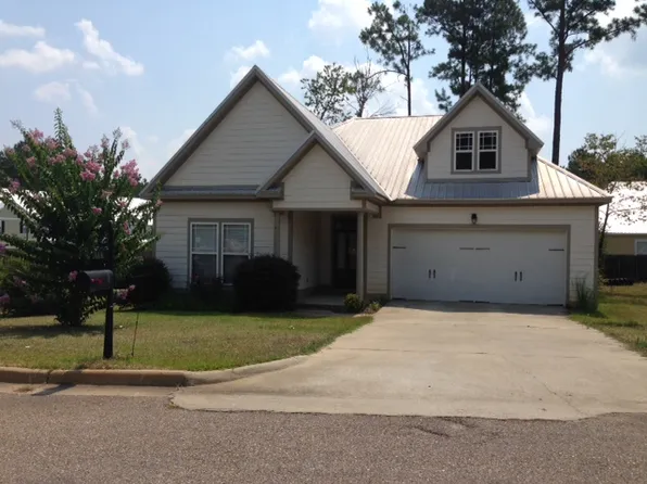 233 Chloe Ct, Dothan, AL 36303