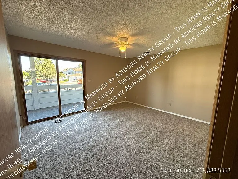 1238 Firefly Cir — Photo 8