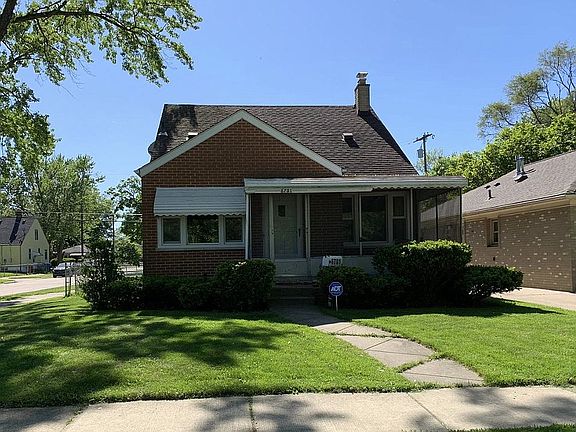 2nd image of 6701 Parkland St