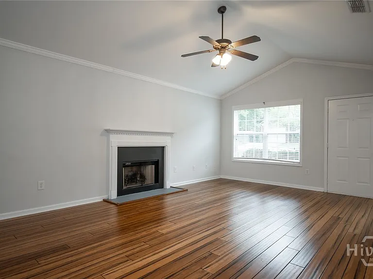 285 Tall Pine Ln — Photo 4