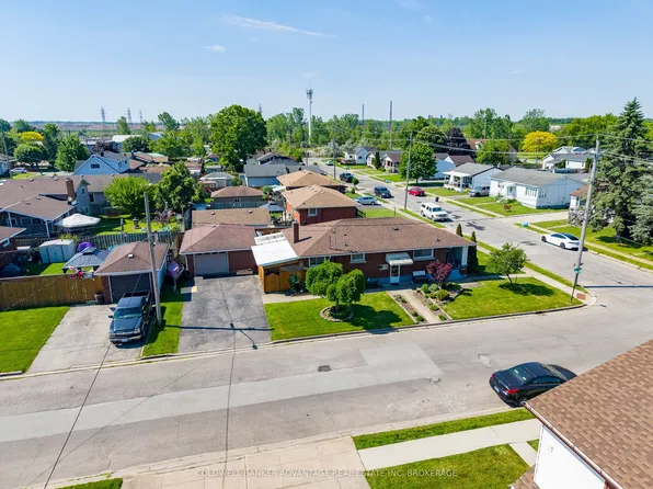 813 Harriet St, Welland, ON L3B 2J5
