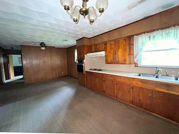 4th image of 188 Barnes St