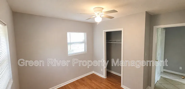 8910 Adams Ave — Photo 24