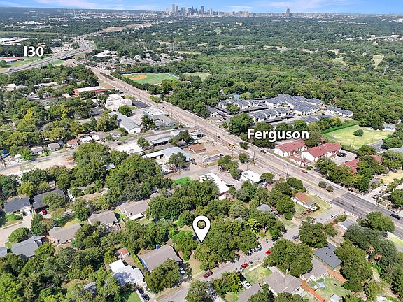 3rd image of 2328 Kingswood Dr