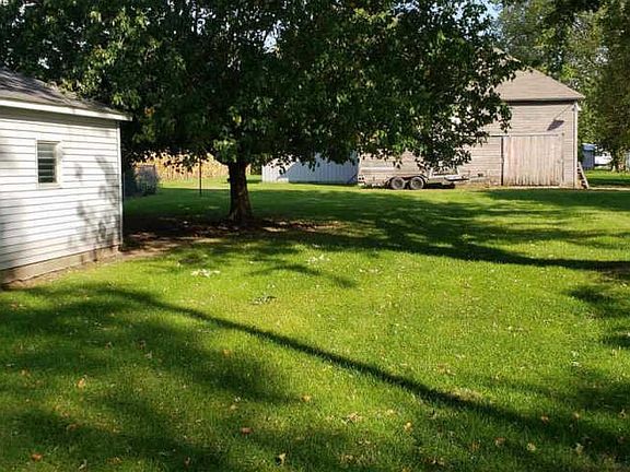 4th image of 516 N Russell Ave