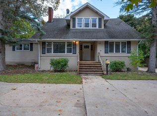 512 Townsend St, Midland, MI 48640