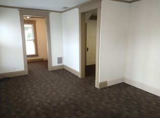 1108 S West Ave, Freeport, IL 61032