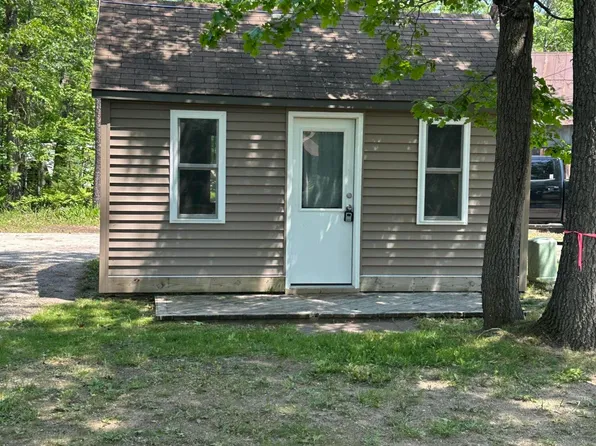 5115 S Straits Hwy, Indian River, MI 49749
