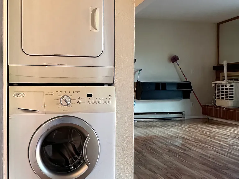 In unit, front load, washer/dryer.