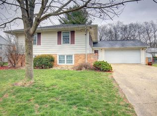 804 Westfield Dr, Champaign, IL 61821