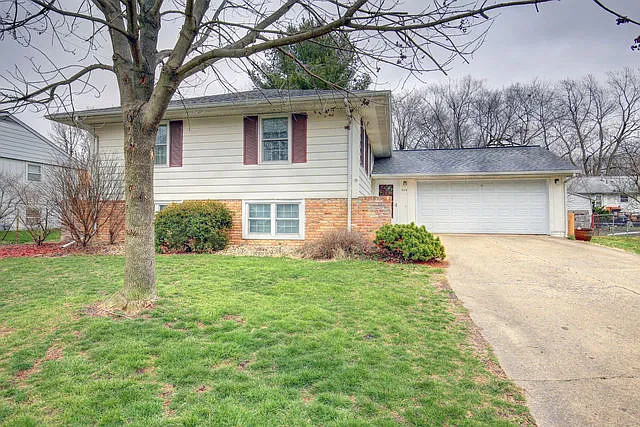 804 Westfield Dr photo 1