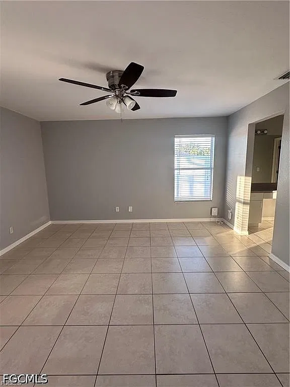 3 bed, 2.0 bath, 1300 sqft, $2,000 — Photo 3