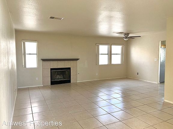 4th image of 9500 Fox Forest Ave