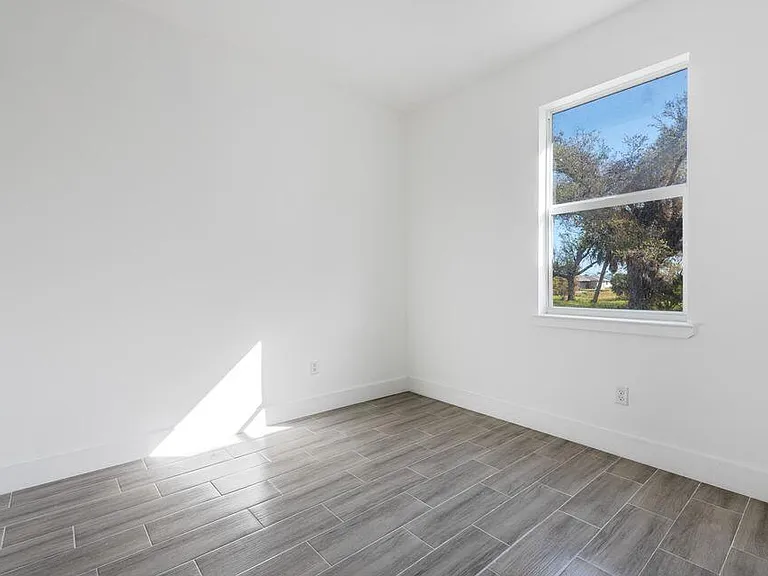 260 Rotonda Blvd W #B — Photo 9