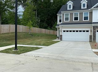 900 Woodside Dr, Westlake, OH 44145