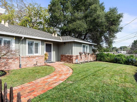 2nd image of 560 La Mesa Dr