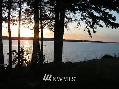 1272 West Camano Drive photo 1