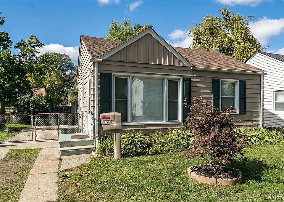 1st image of 23425 Tawas Ave