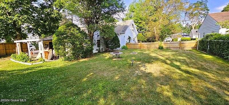 4th image of 1030 Roberta Road