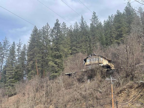 421 Dewey Ave, Orofino, ID 83544