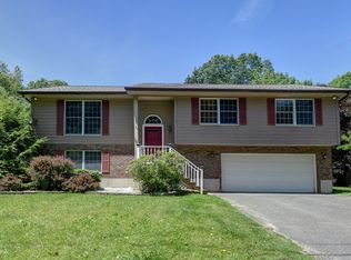 106 Lafayette St, Pittsfield, MA 01201