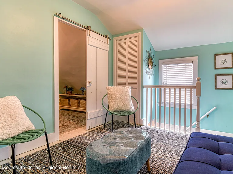 87 Embury Ave — Photo 25