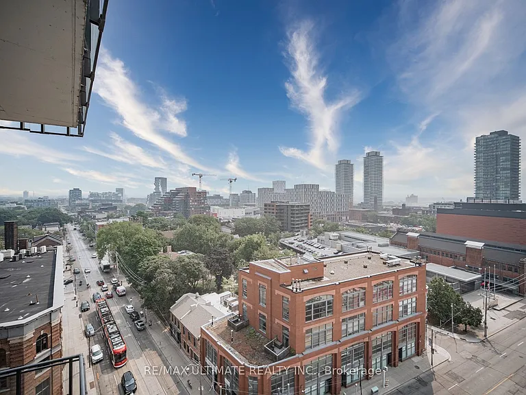 318 King St E #1108 — Photo 21