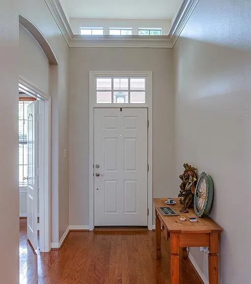 6008 Frost St — Photo 7