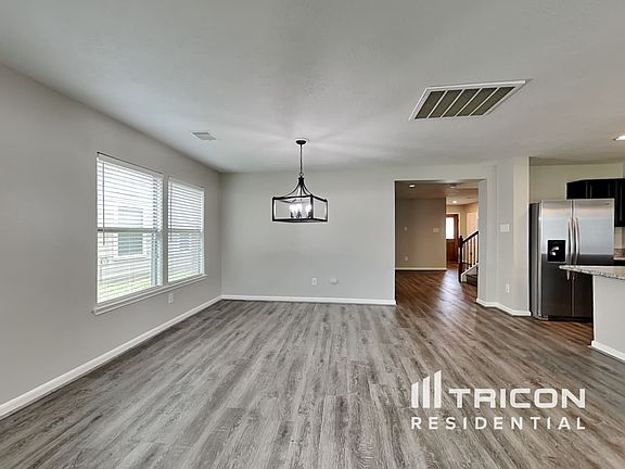 3rd image of 18703 Mesquite Bend Ln