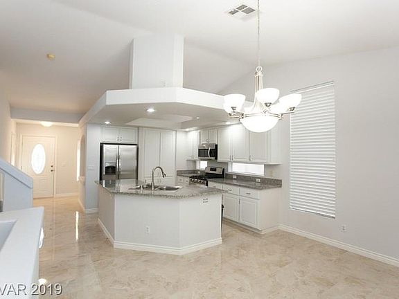 3rd image of 8772 Harvest Valley Ave