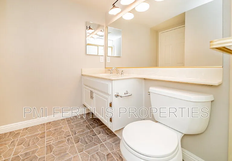 1229 Hibiscus St — Photo 19