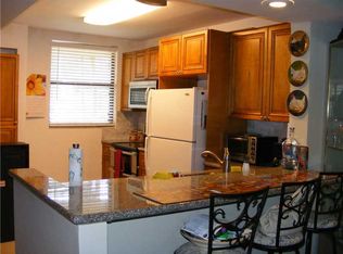 8437 Forest Hills Dr APT 106, Coral Springs, FL 33065