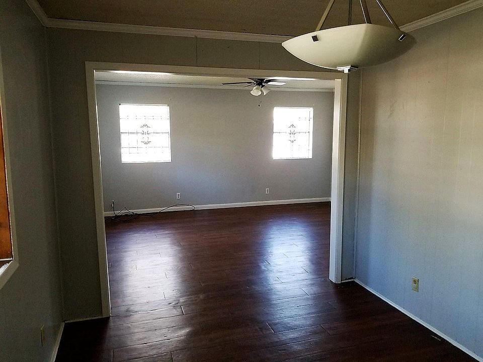 2nd image of 27 Wylie St