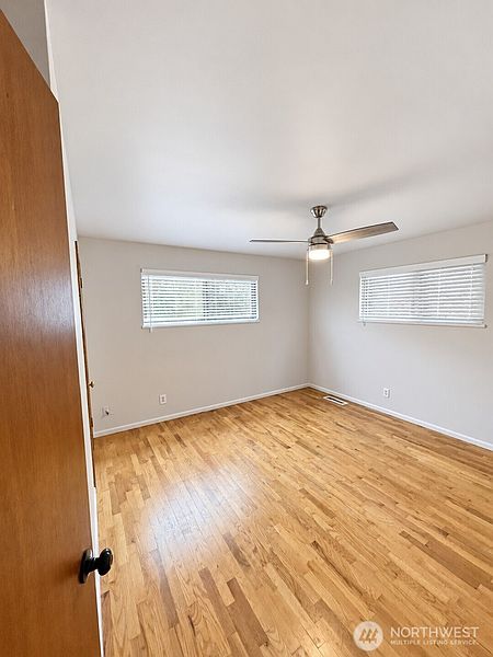 5th image of 7546 24th Avenue NW