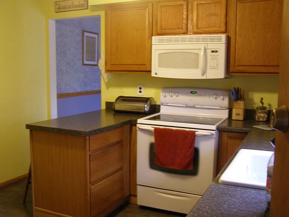 5th image of 91 Orchard Ave