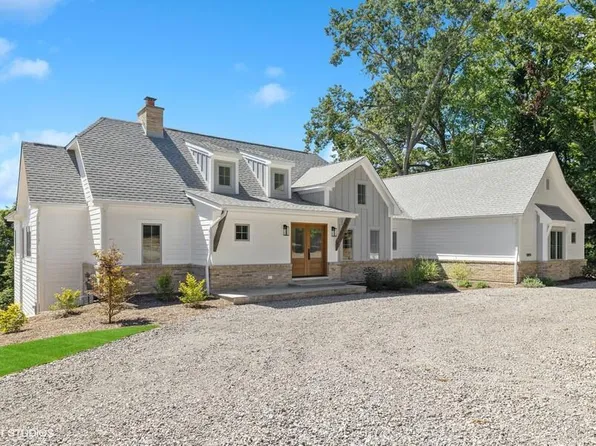 10894 Basswood Dr, New Buffalo, MI 49117