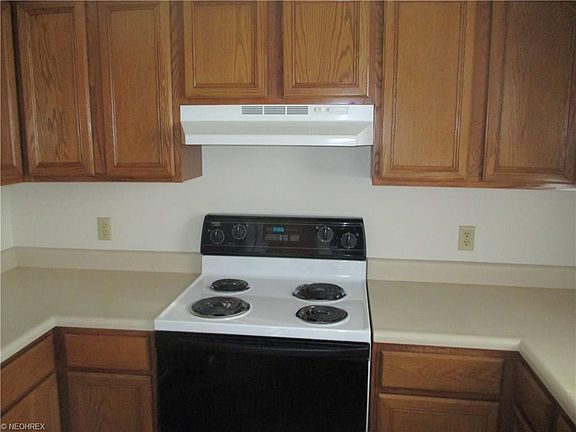 4th image of 1127 11th Dr NW