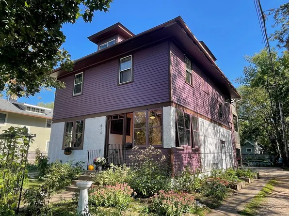 614 11th St E, Menomonie, WI 54751