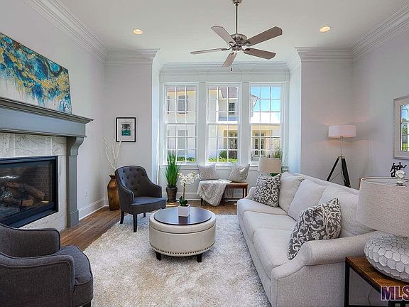2nd image of 335 Casa Colina Ct