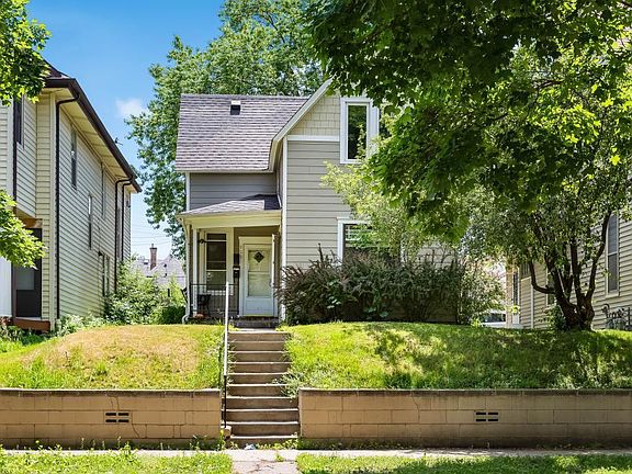 2nd image of 900 Thomas Ave