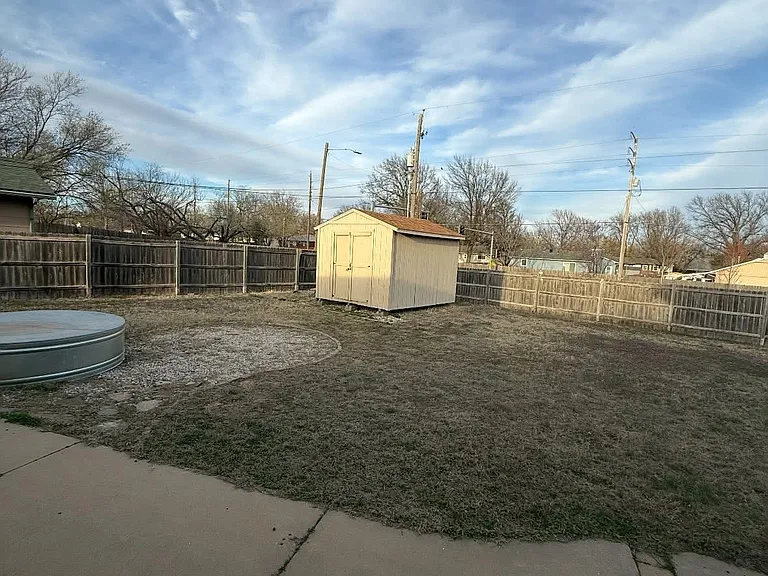 1028 N Acadia Ave — Photo 7