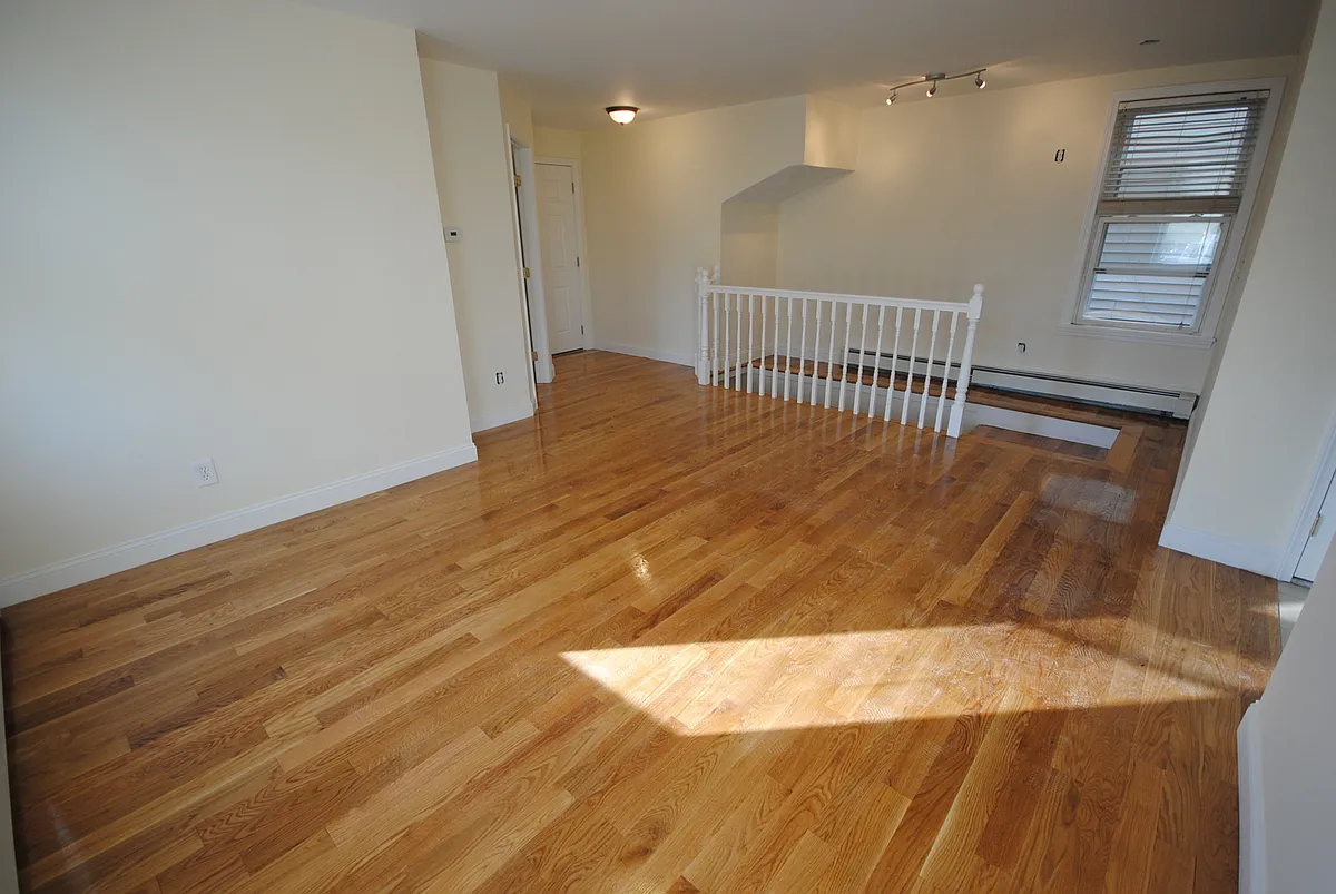 Building Photo - 30 Wordsworth St #3