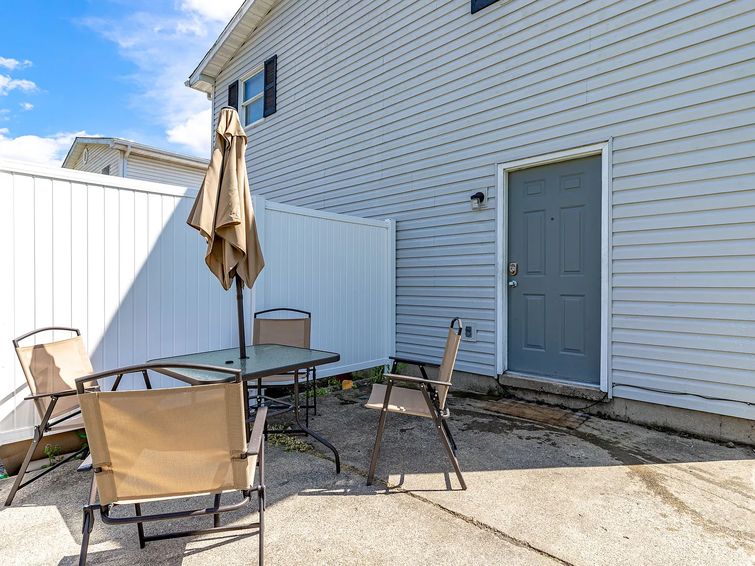 110 Homestead Avenue - 112 — Photo 3